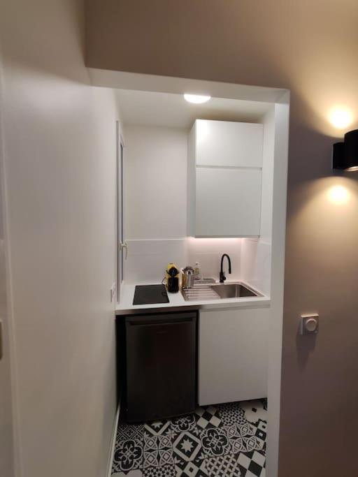 Moderno Al Centro Di - Republique Appartement
